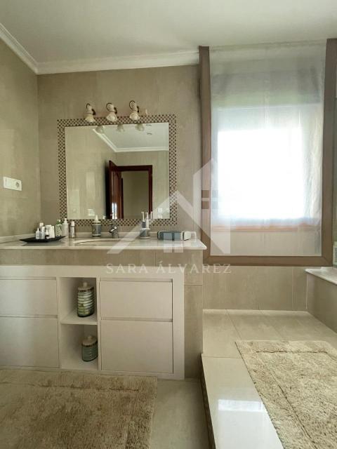 CUARTO DE BAÑO HABITACIÓN EN SUITE 3