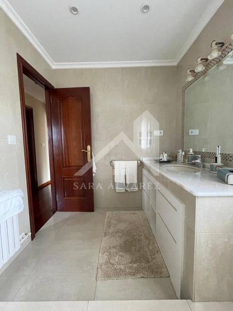 CUARTO DE BAÑO HABITACIÓN EN SUITE 3