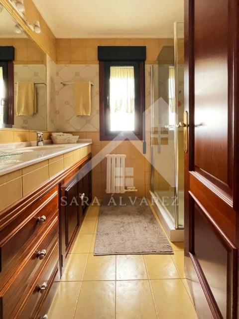 CUARTO DE BAÑO HABITACIÓN EN SUITE 1