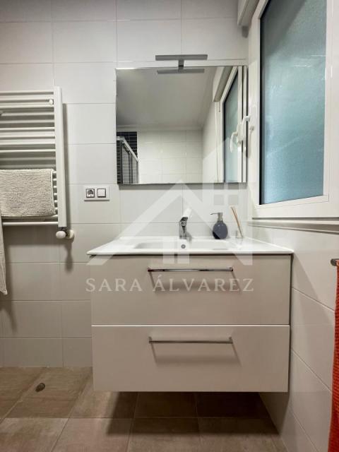BAÑO (PRIMERA PLANTA)