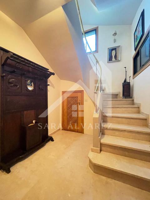 Escaleras entre planta baja y 1º plant