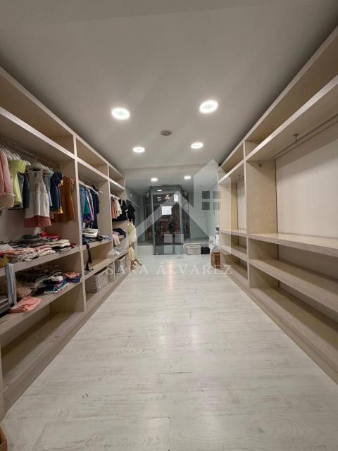 SE ALQUILA LOCAL EN LA CALLE GARCÍA CAMBA PRÓXIMO A LA PEREGRINA