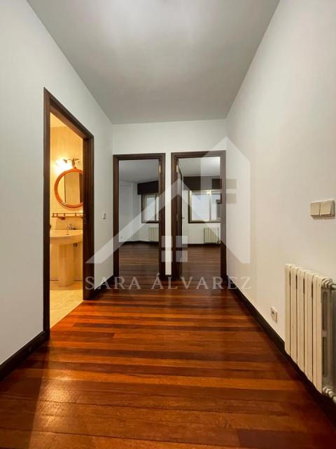 HALL DISTRIBUIDOR ZONA DE NOCHE