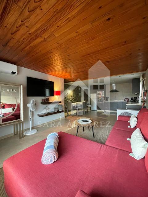 SE VENDE PISO DE TRES HABITACIONES EN PRIMERA LÍNEA DE LA PLAYA DE AGRELO EN LA ZONA DE BUEU