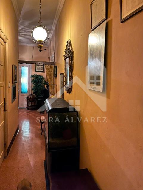 pasillo distribuidor