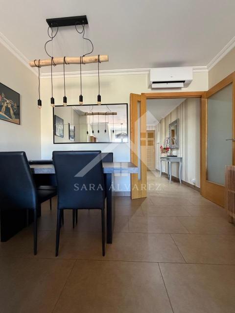 DETALLE SALÓN ZONA DE COMEDOR